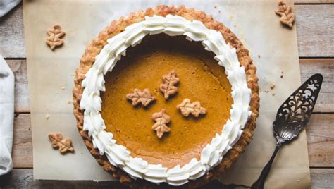 Sour Cream Pumpkin Pie - Butterlust