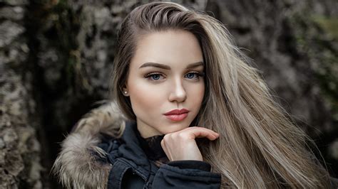 Wallpaper Women Blonde Blue Eyes Coats Fur Face Portrait