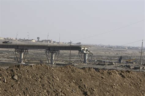 Blown bridge over the Tigris River at Qayyarah - ISIS - ISIL map, map ...