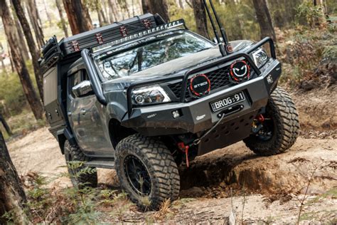 2020 Nissan D23 Navara ST Custom 4x4 Review