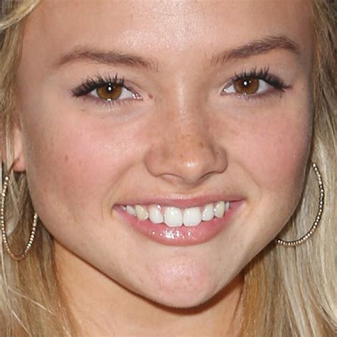 Natalie Alyn Lind Makeup Nude Eyeshadow Clear Lip Gloss Steal Her
