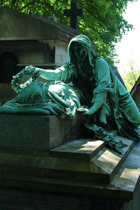 1481 best Interesting Graves and Statues images on Pinterest | Cemetery ...