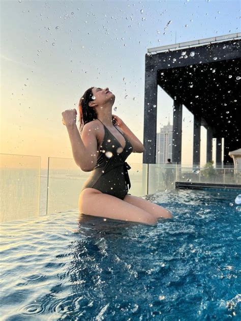 Shraddha Das Bikini Pics Are Too Hot To Handle News LIVE