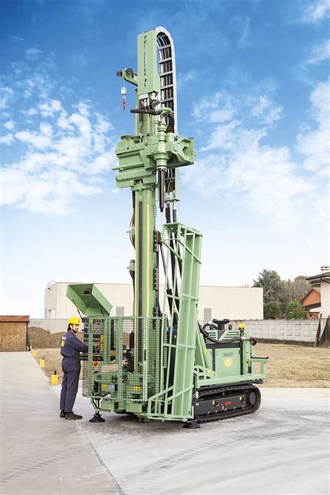 Multidrill Xl Fraste Spa Mobile Drilling Rigs And Truck Mounted