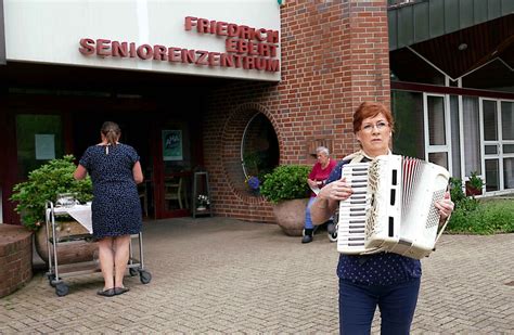 Friedrich Ebert Zentrum Begr T Den Sommer Awo Essen