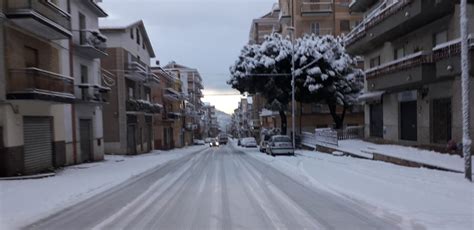 San Marco In Lamis Caduti Oltre 20 Cm Di Neve Scuole Chiuse E Qualche