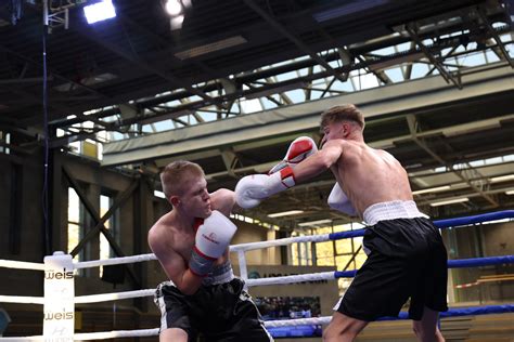 Jürgen Doberstein krönt sich zum Weltmeister bei der URSAPHARM Fight