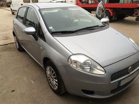 Troc Echange Fiat Grande Punto L Jtd Cv Emotion Mod Sur France