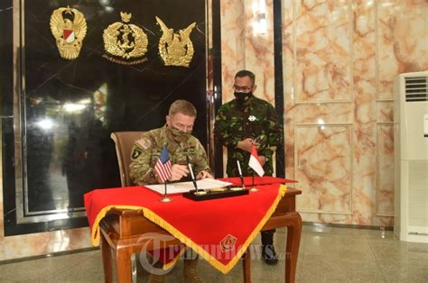 Panglima Tni Terima Courtesy Call Kasad Amerika Foto