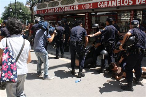 Mein Molo Carga Policial En Les Corts Valencia De Junio Del