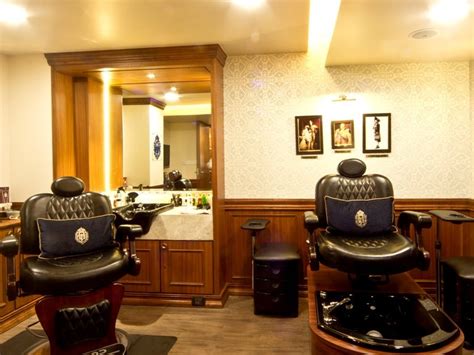 Truefitt Hill World S Oldest Barbershop Is Set To Start Business In