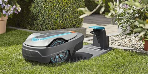 How Does a Robot Lawn Mower Work? - Backyard Boss