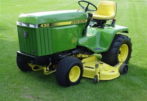 JOHN DEERE LAWN TRACTOR HISTORY: THE 1980'S