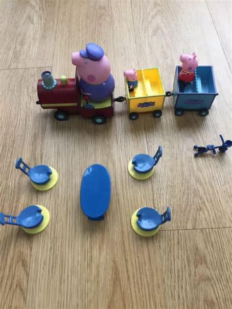 PEPPA PIG GRANDPA Pig Train Set £10.00 - PicClick UK