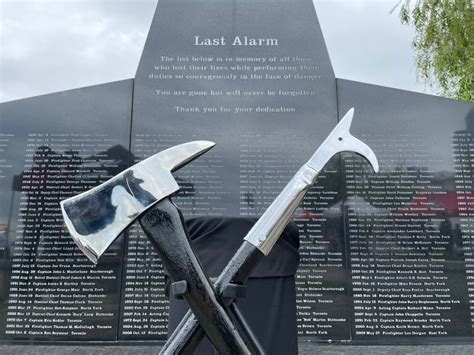 Toronto Honours 21 Fallen Firefighters At Ceremony Downtown Cbc News