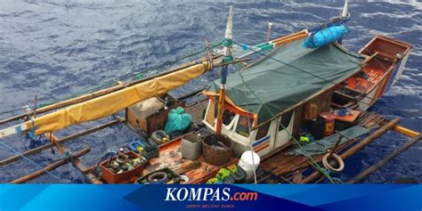 Kapal Yang Mengangkut Puluhan Wna Diduga Imigran Gelap Terdampar Di