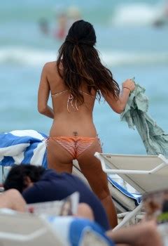 Gabrielle Anwar Bikini On The Beach In Miami 5 20 12 The Drunken StepFORUM A Place To