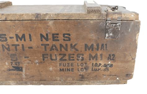 Wooden Crate Of Us M1 A1 Anti Tank Mines 1943 Military Classic