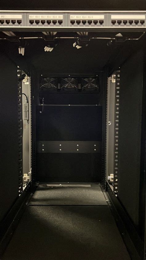 Server Rack Cabinet Apc Netshelter Cx U Secure Soundproof Server