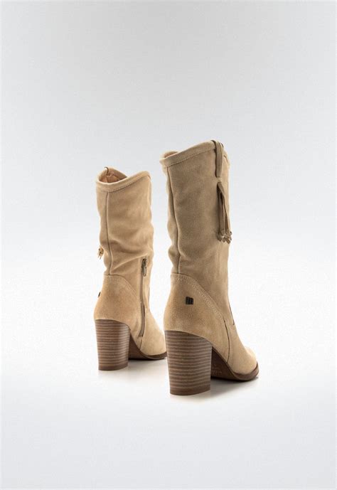 Botas Camperas Mujer Mustang Uma Beige