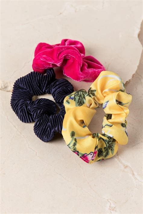 Ayanna Floral Scrunchie Set Floral Scrunchie Scrunchies Hair Ties