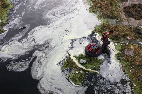 Striking Photos Of Chinas Polluted Water Business Insider