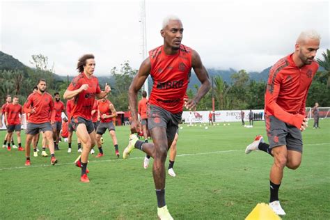 Flamengo Tenta Aliviar Press O No Brasileiro Em Maratona Pr