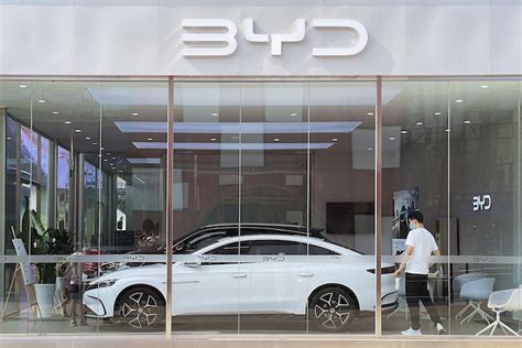 Buffetts Berkshire Offloads More Shares Of Byd Caixin Global