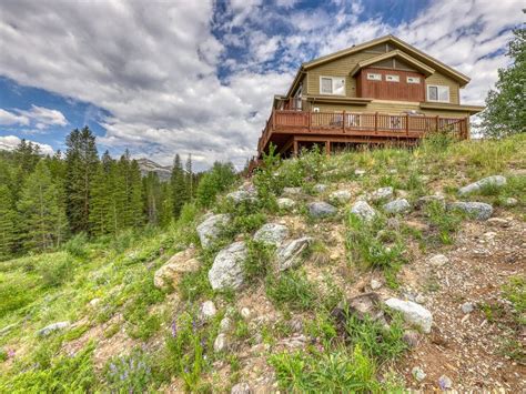 Riverfront Cabins in Colorado | Vacasa