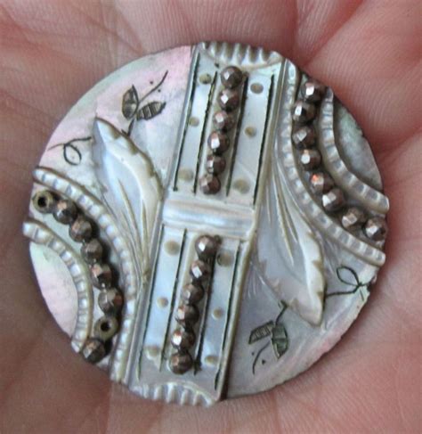 Largeincredible Antique Pearlshell Button Etchedcarved And Tiny