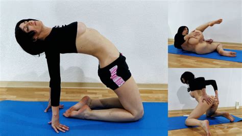 MineaXX Disturbed During Yoga Part Anal Plug ManyVids