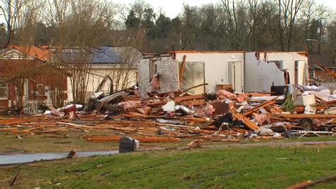 Tornado crosses through downtown Nashville; Widespread damage reported ...