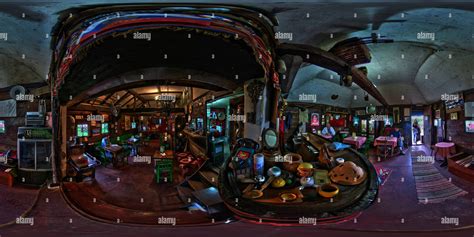 360° view of Ko to tamo peva? [kafana] - Alamy