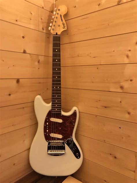 Squier Mustang Vintage Modified Sonic Blue Doccasion L Atelier De