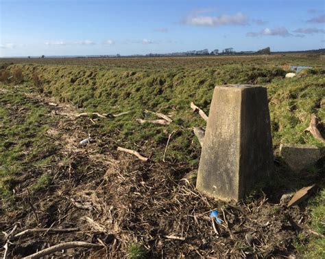 Cree Trig Point Flush Bracket S Thejackrustles Cc By Sa