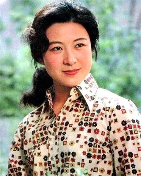 沒想到，「天下第一嫂」王馥荔已70歲！夫妻恩愛兒子王驍是星二代 每日頭條