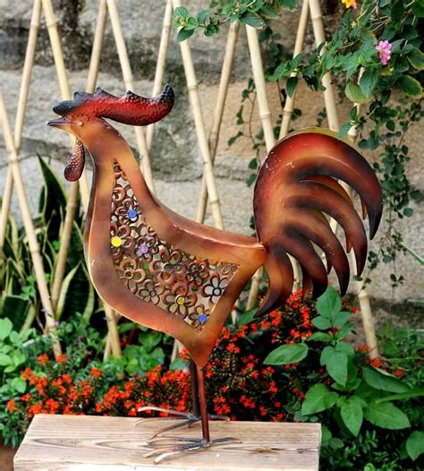 42 Clever and Unique Metal Garden Decor Ideas to Create an Evergreen Garden