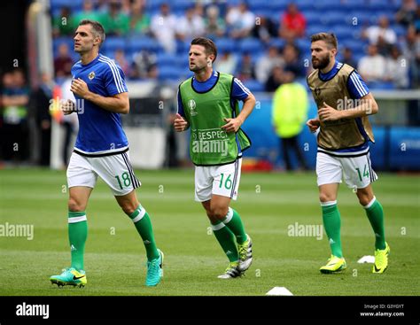 Northern Ireland S Aaron Hughes Left Oliver Norwood Centre And