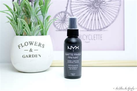 So Chic So Girly Le Matte Finish Setting Spray De Nyx Efficace Ou