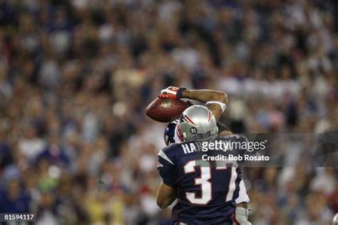 Super Bowl XLII, New York Giants David Tyree in action, making catch... News Photo - Getty Images