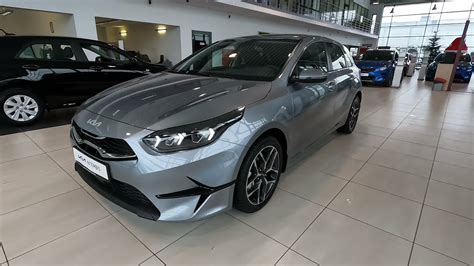 Kia CEED MY2022 L BusinessLine Lunar Silver Interior Exterior