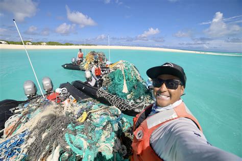 A Mission to Mālama Through Marine Debris Removal | OR&R's Marine ...