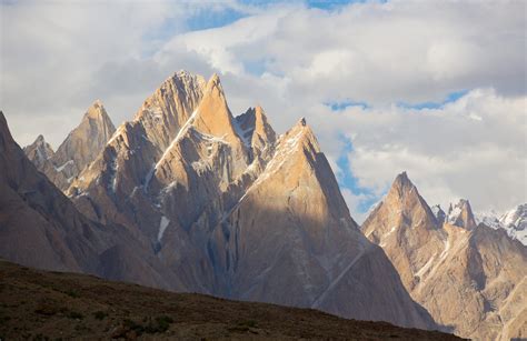 k2 trekking - Mountain Professionals