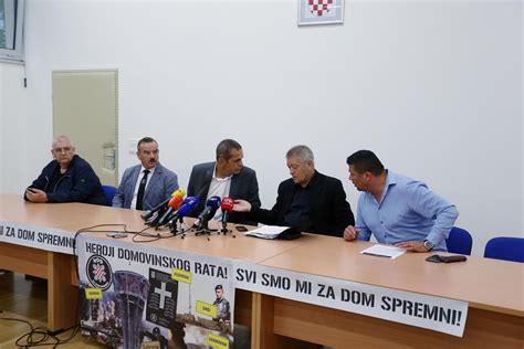 Galerija Zagreb HOS ovci održali konferenciju vezano uz spomen ploču