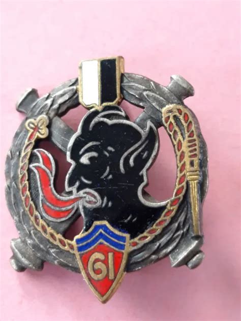 Insigne Militaire R Giment D Artillerie Drago Paris Eur