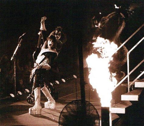 Pin By Lee Thomson On Kiss Live Kiss Pictures Ace Frehley Hot