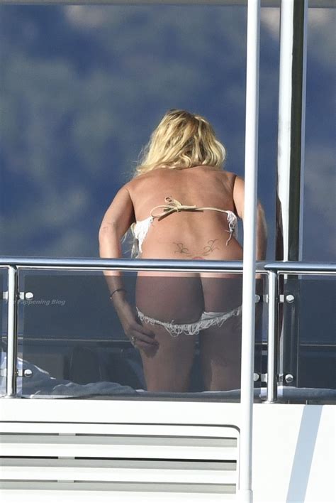 Valeria Marini Valeriamarini Nude Leaks Photo 96 TheFappening