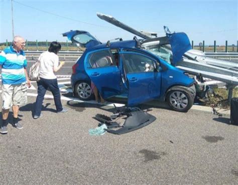 Accident mortal pe Autostrada Soarelui Un șofer de 19 a intrat cu