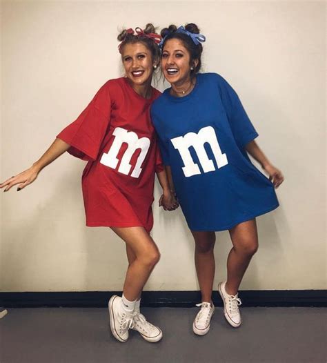 50 Best Friends Halloween Costumes For Two People Thatll Make Your