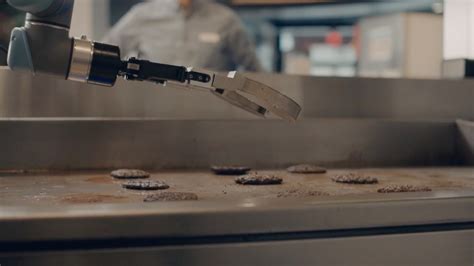 Robot Burger Flipper Starts First Day On The Job In California